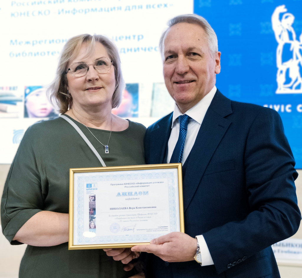 09-04-43.jpg 09-04-43.jpg