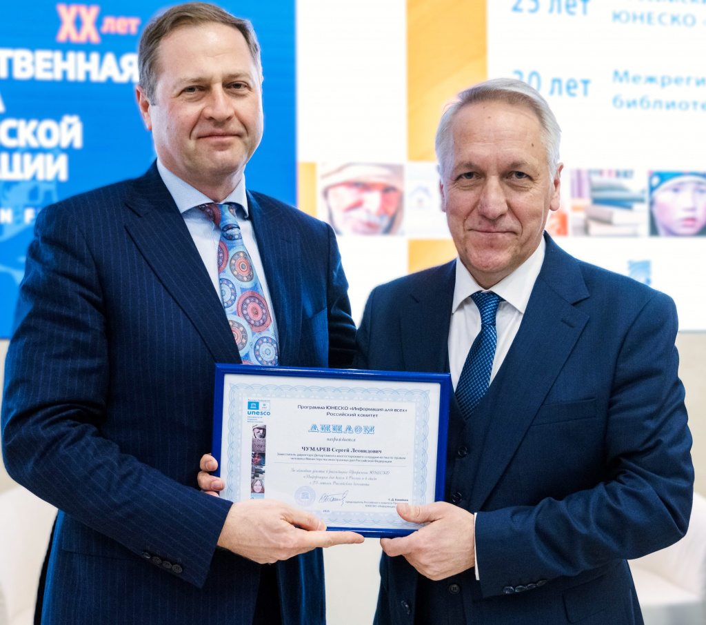 09-04-27.jpg 09-04-27.jpg