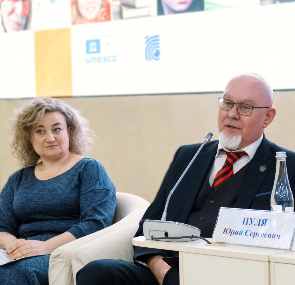 09-04-6.jpg 09-04-6.jpg